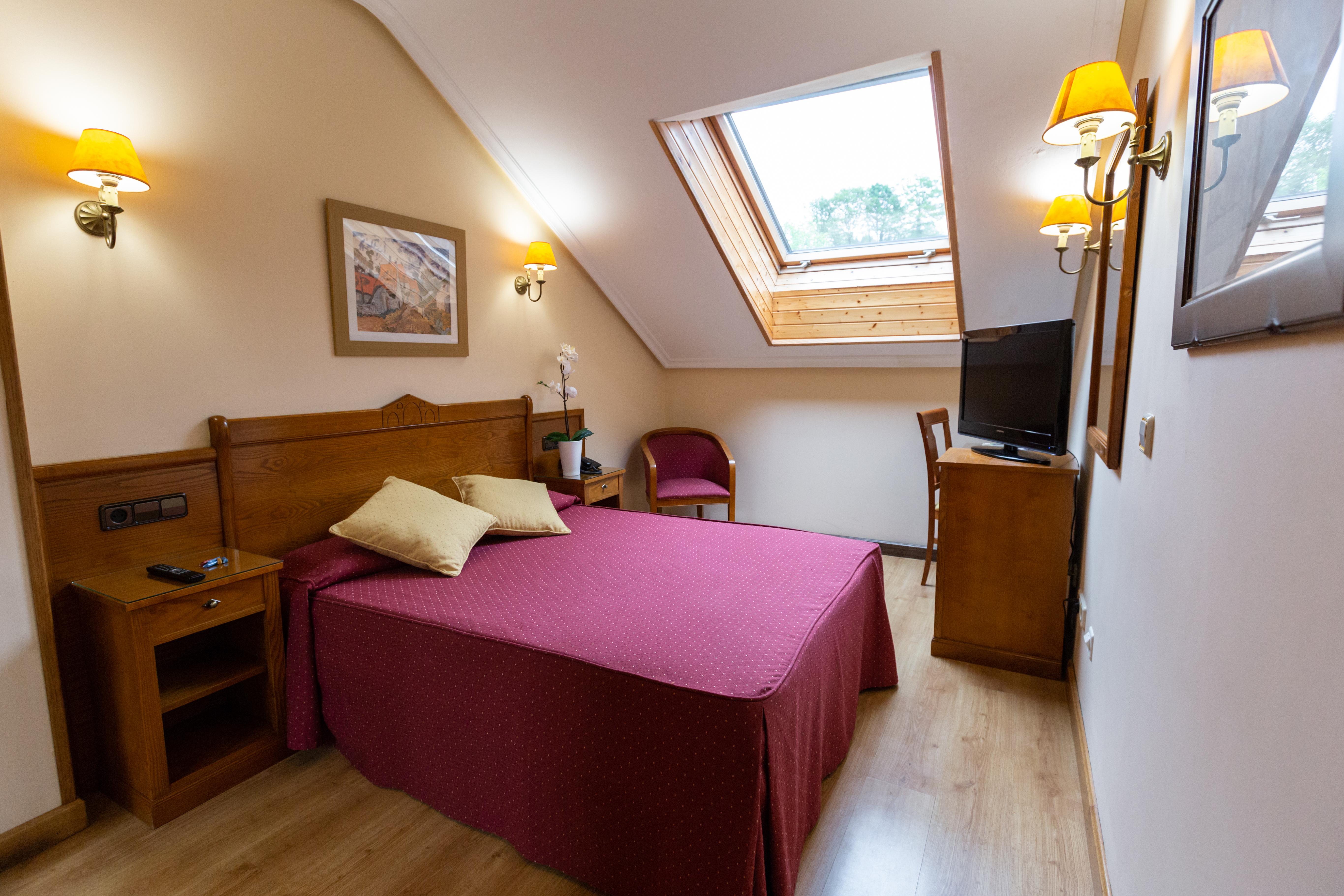 Hotel Ciudad Onís Eksteriør bilde