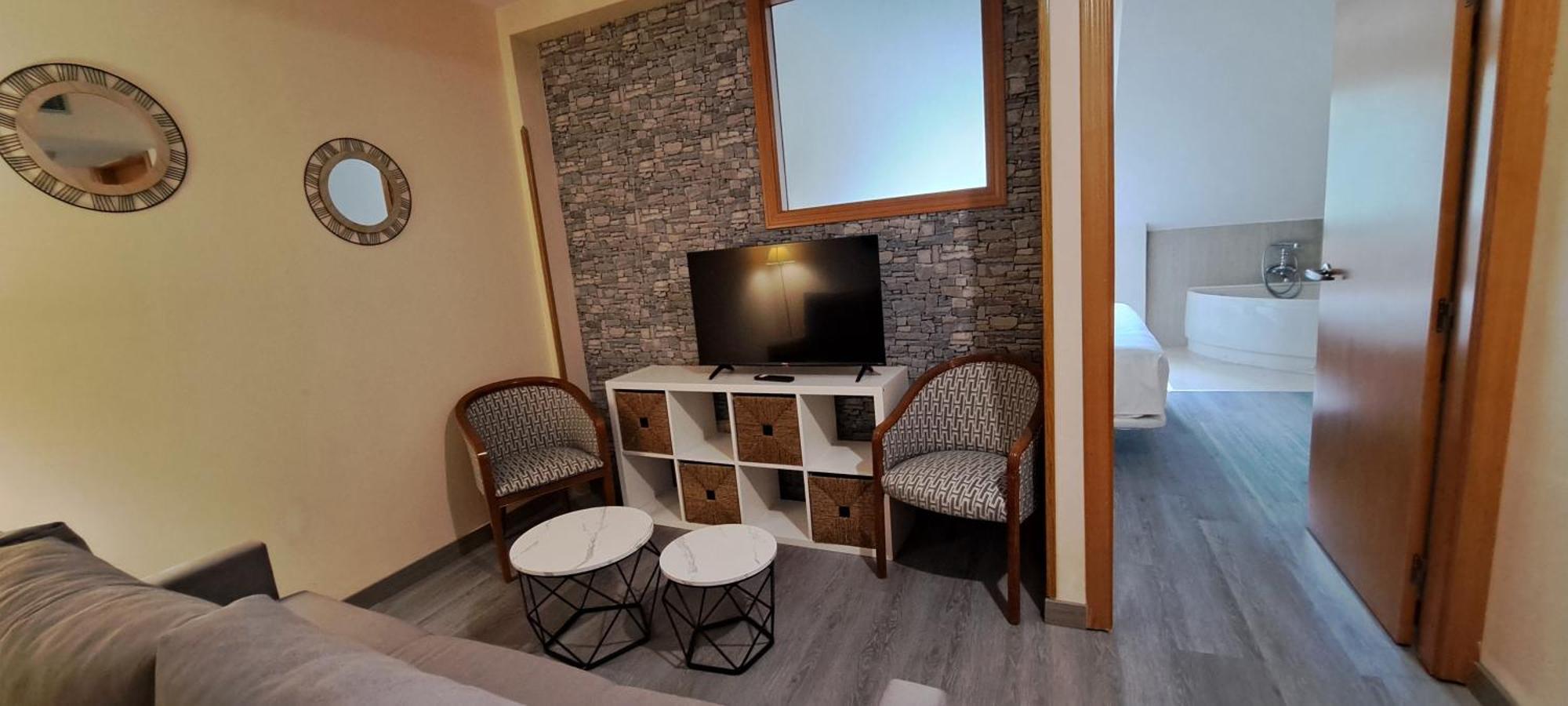 Hotel Ciudad Onís Eksteriør bilde
