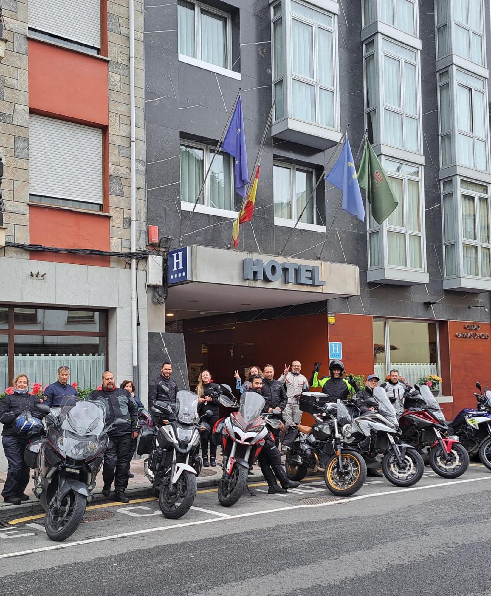 Hotel Ciudad Onís Eksteriør bilde