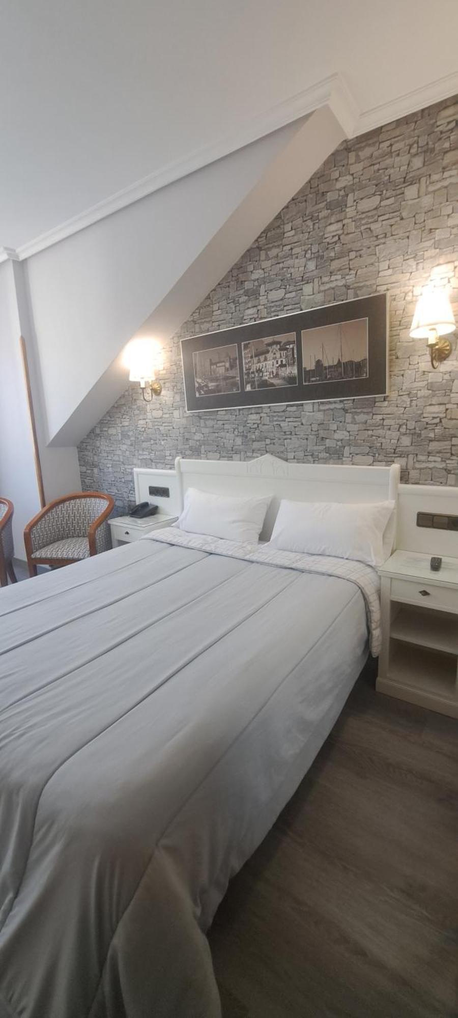 Hotel Ciudad Onís Eksteriør bilde